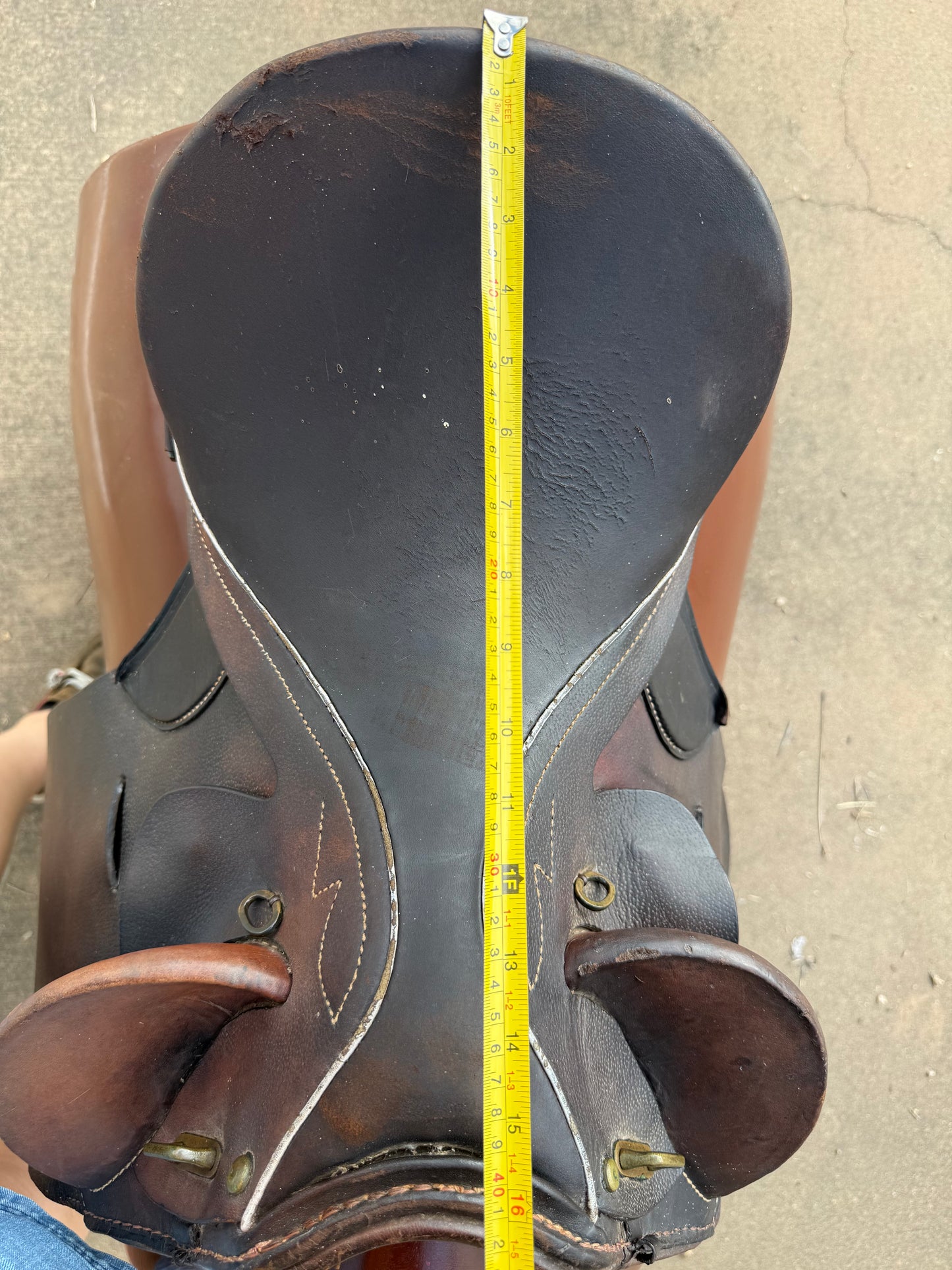 Poly Stock Saddle - 15"