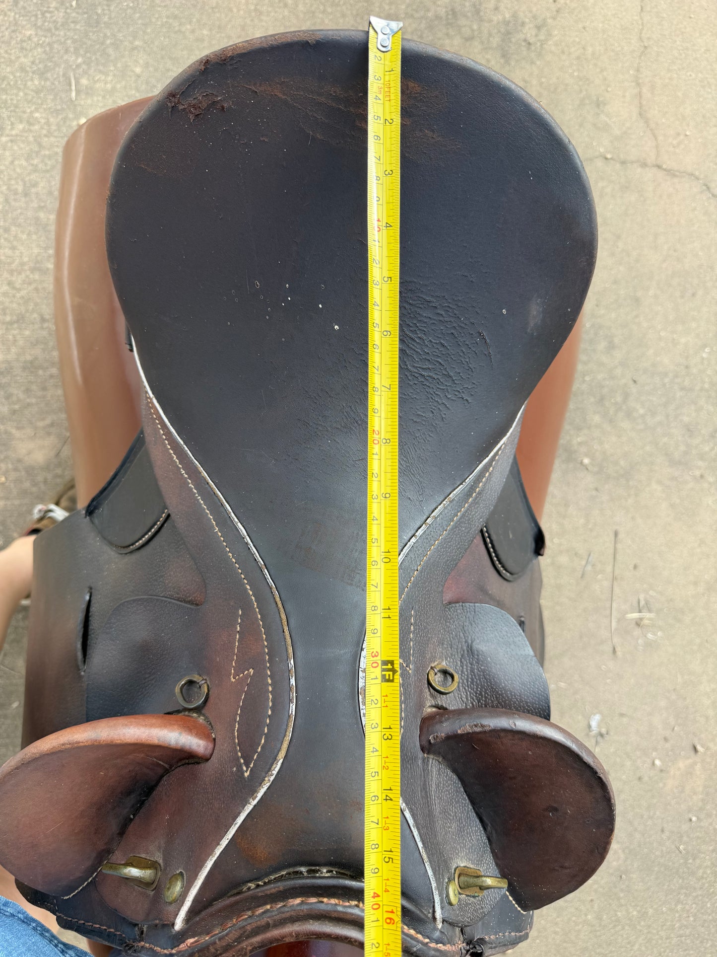 Poly Stock Saddle - 15"