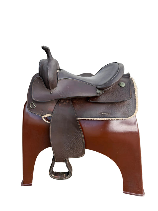 Stock Fender with Horn - 16" Saddle