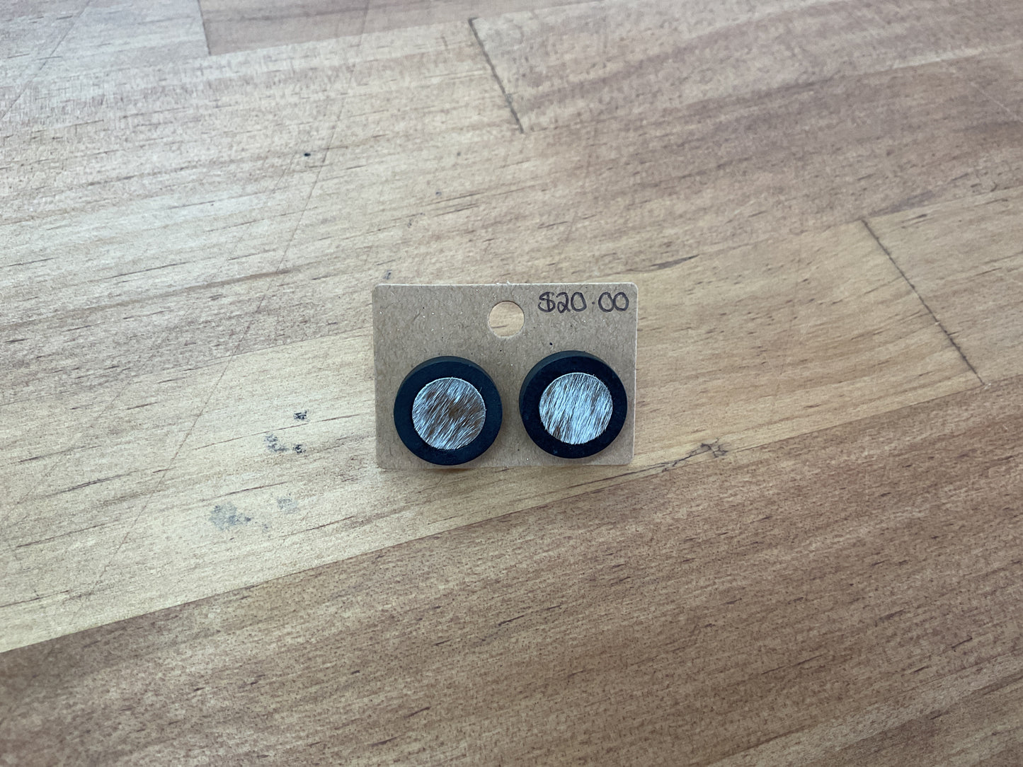 12mm cowhide studs wooden back