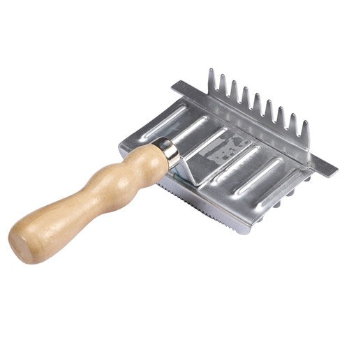Showmaster Steel Curry and Mane Comb w/Wooden Handle