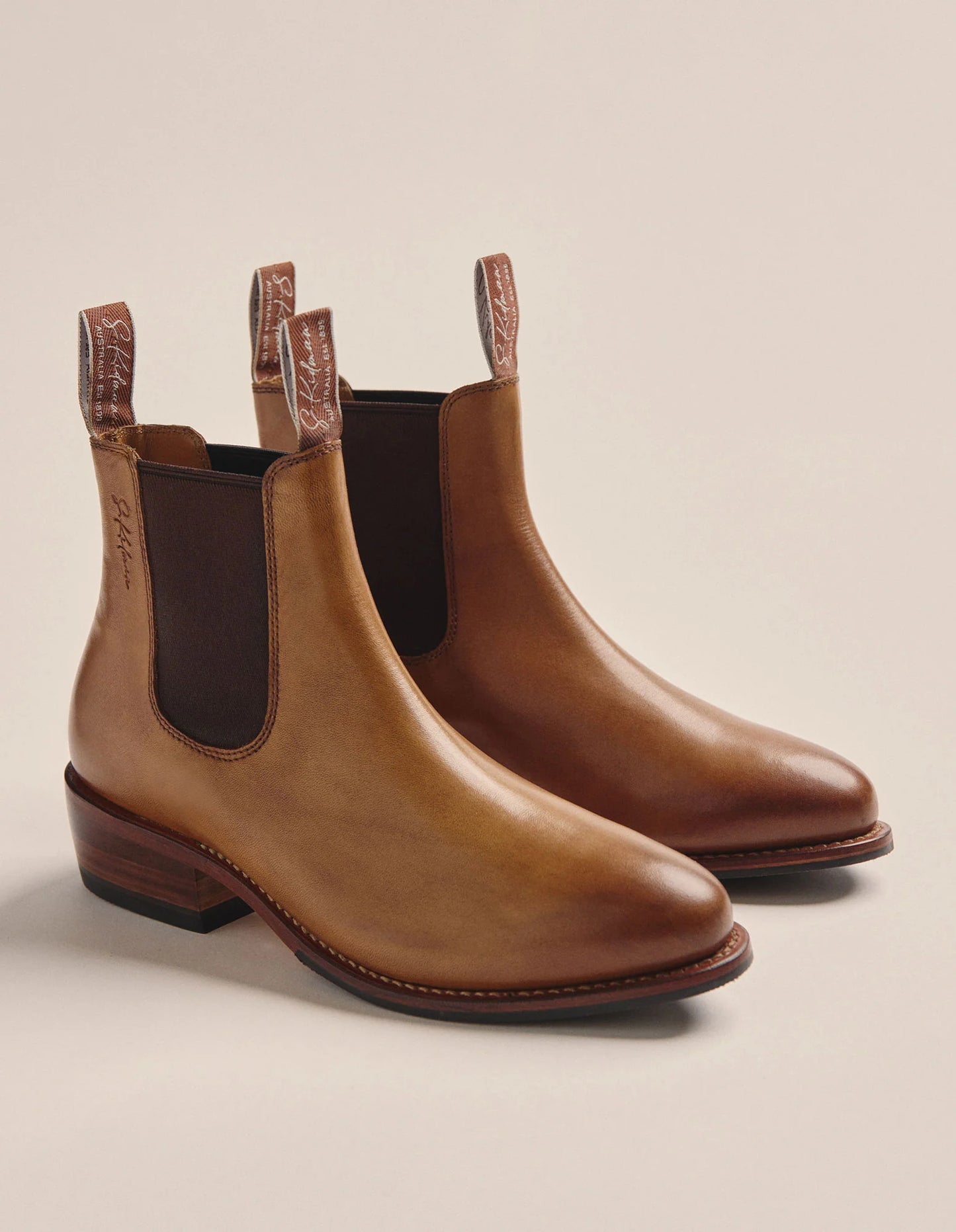 Helen Boot - Caramel