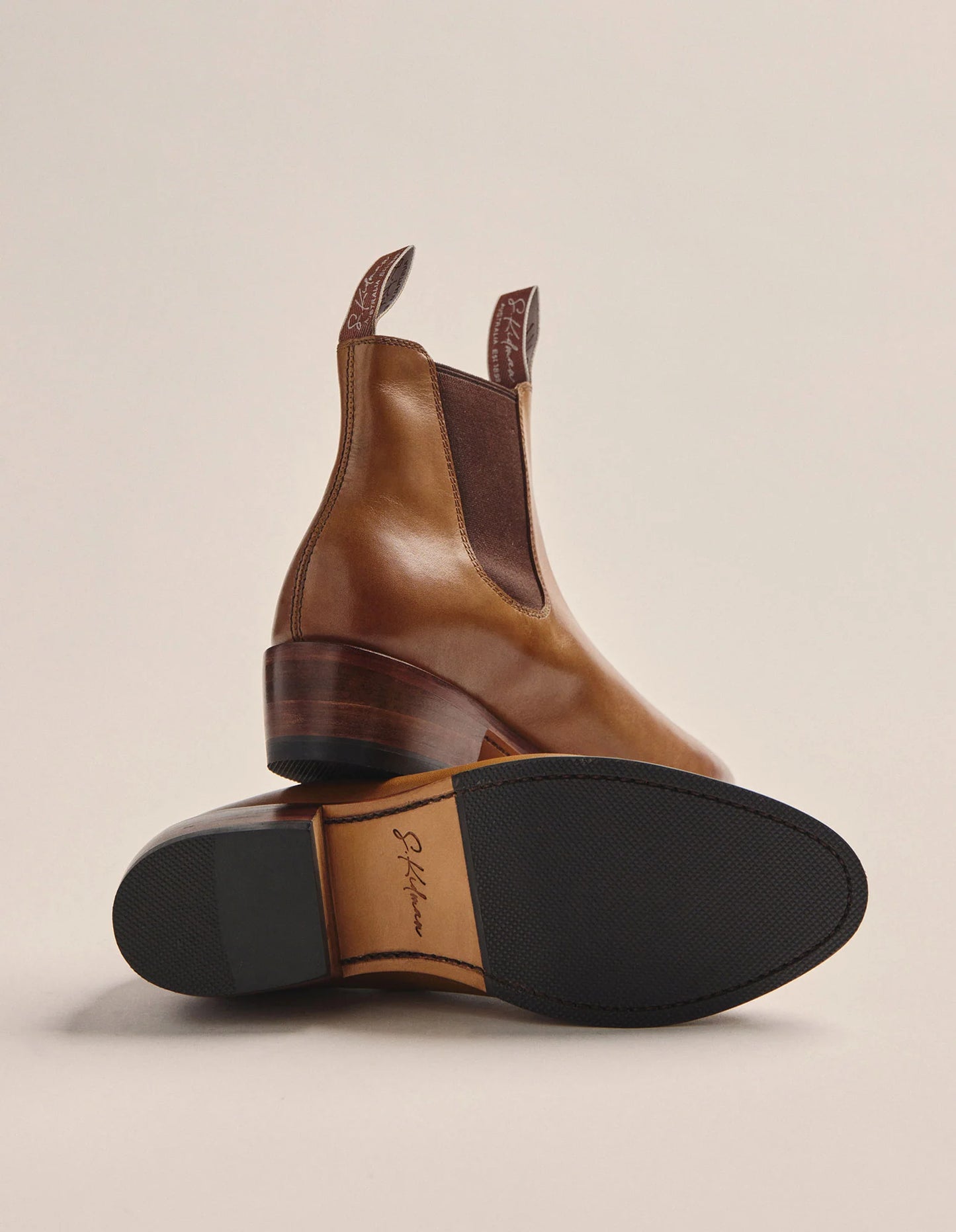 Helen Boot - Caramel