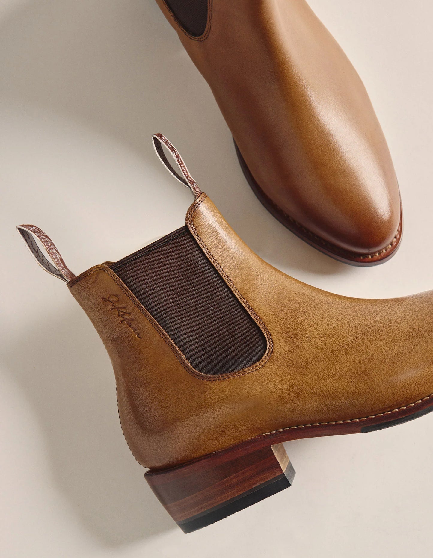 Helen Boot - Caramel