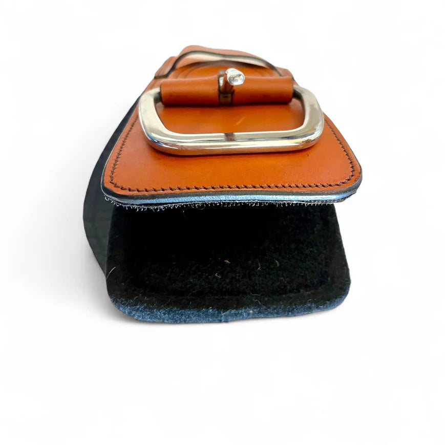 Anatomic Shoulder Relief Cinch with Removable Felt and Roller Buckles